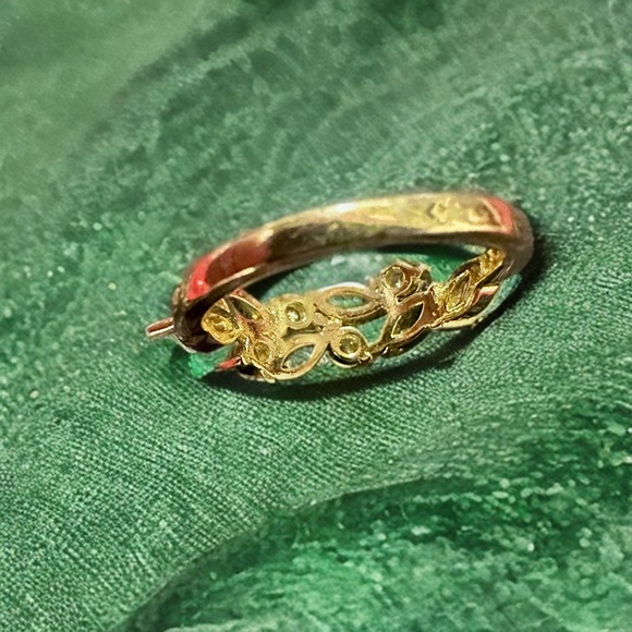 NWOT Botanical fashion ring with blue and clear crystal leaves large (10) - Picture 3 of 4